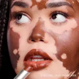 Помада для губ Glow Hub Lip Slick кремовая увлажняющая, с пептидами, 3 г, оттенок Bear Hug — фото 5