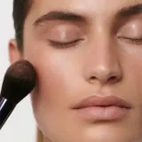 Румяна для лица Dr. Hauschka Make-Up Blush компактные, для естественного румянца, 5 г, оттенок 02 apricot — фото 3