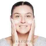 Гель для умывания Christina Forever Young Moisturizing Facial Wash увлажняющий, с экстрактом ромашки, 300 мл — фото 4