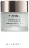 Увлажняющий крем для лица Gigi Vitamin E с витамином E SPF 20 для жирной кожи 50 мл — фото 1