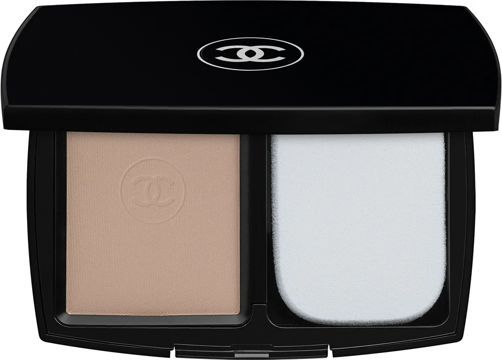Компактная тональная основа Chanel Le Teint Ultra стойкая SPF 15, 13 г, оттенок 70 - Beige