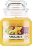 Yankee Candle Tropical Starfruit / Ароматическая свеча в стекле, грейпфрут, карамбола и ваниль, 104 г — фото 1