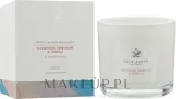 Acca Kappa Tuberose and Vanilla / Ароматическая свеча в стекле, тубероза и ваниль, 180 г — фото 2