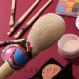 Набор кистей для макияжа Eigshow Beauty Essential Series Yellow Fresher Brush Kit 7 шт — фото 8