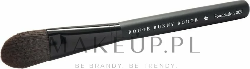 Кисть для тональной основы Rouge Bunny Rouge Foundation 009 из ворса Tecalon