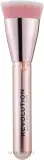 Кисть для контуринга Makeup Revolution Contour Defining Create R10 плоская из синтетического ворса — фото 1