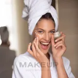 Крем для кожи вокруг глаз Ahava Beauty Before Age Dark Circles & Uplift Eye Treatment лифтинг, от тёмных кругов, 15 мл — фото 7