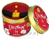 Bomb Cosmetics Sleighin' It / Ароматическая свеча, мандарин, апельсин и корица, 243 г — фото 1