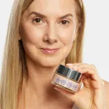 Крем для лица Aggie Glow Expert рассветляющий для кожи 50+ 50 мл — фото 3