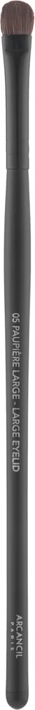 Большая кисть для теней Arcancil Paris Large Eyeshadow Brush 05 из мягкого ворса округлая