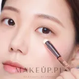 Кисть для деталей Banila Co B. by Banila Fingertip Brush веганская в форме подушечки пальца — фото 2