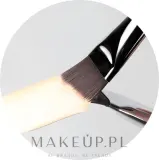 Скошенная плоская кисть для тональной основы Eigshow Beauty Angled Flat Foundation E870 — фото 2