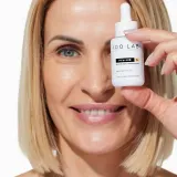 Idolab Florea + C 5% Brightening — осветляющая сыворотка с витамином C и экстрактом гибискуса, 30 мл — фото 4