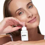 Idolab Florea + C 5% Brightening — осветляющая сыворотка с витамином C и экстрактом гибискуса, 30 мл — фото 8