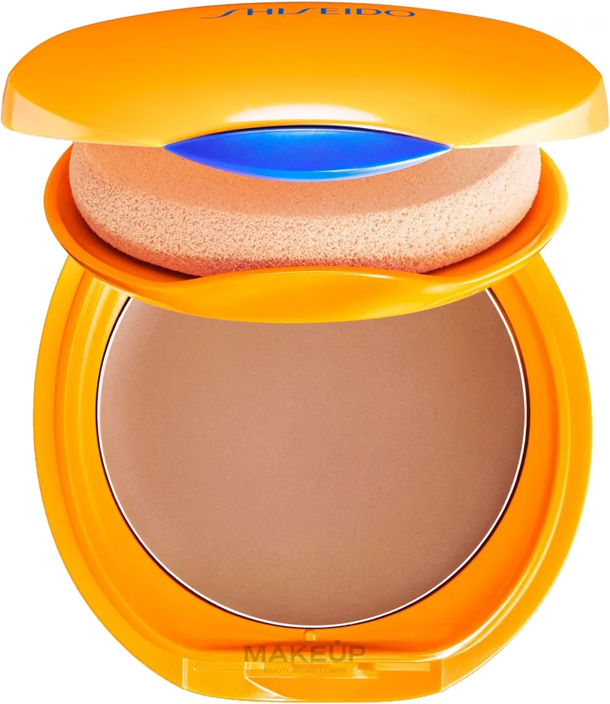 Пудровая тональная основа Shiseido Tanning Compact SPF 10, 12 г, оттенок Bronze