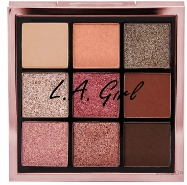 Палетка теней для век L.A. Girl Keep It Playful Eyeshadow Palette мини-формат, матовые и мерцающие, 14 г, оттенок GES434 - Playmate