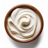 Успокаивающая очищающая маска для чувствительной кожи головы Napura Scalp Mask, белая глина, масло арганы, жожоба и оливы, 250 мл — фото 3