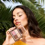 Палетка хайлайтеров и румян Gosh Copenhagen Glow Palette 4 оттенка — фото 3