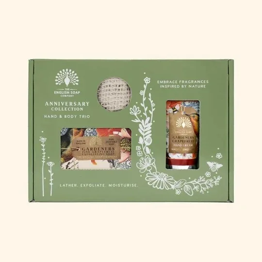 Набор The English Soap Company Anniversary Gardeners Grapefruit мыло 190 г крем для рук 75 мл и мочалка
