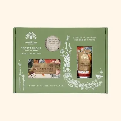 Набор The English Soap Company Anniversary Gardeners Grapefruit мыло 190 г крем для рук 75 мл и мочалка