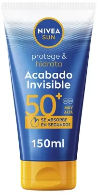 Увлажняющий солнцезащитный лосьон для тела NIVEA Sun Protects & Moisturizes Invisible Finish SPF50+, 150 мл