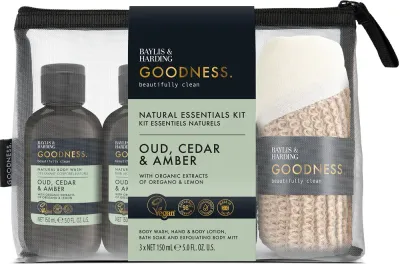Набор Baylis & Harding Goodness Oud Cedar & Amber средство для ванны 150 мл гель для душа 150 мл лосьон 150 мл и отшелушивающая рукавица