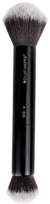 Двусторонняя кисть для пудры и полировки Brushworks Double Ended Powder and Buff Brush 6