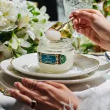 Sabon Sabon Majestic Gala Body Scrub - Скраб для тела Majestic Gala с солью Мёртвого моря, 320 г — фото 3