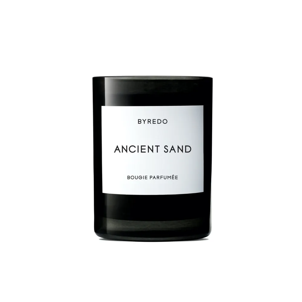 Ароматическая свеча Byredo Ancient Sand, 240 г