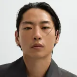 Хайлайтер-стик Obayaty Illuminating Stick, 7 г — фото 4