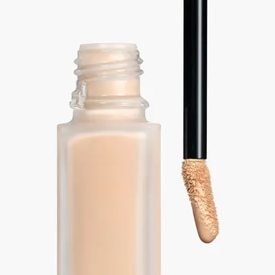 Ультрапрочный Корректор - Весьдневный Комфорт Chanel ULTRA LE TEINT