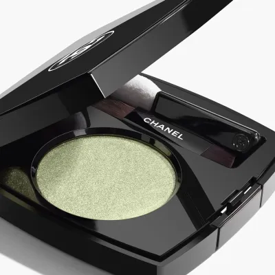 Многофункциональные стойкие тени для век Chanel OMBRE ESSENTIELLE
