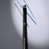Sephora Collection Pro Brush 22 Liner кисть для подводки глаз, 1 шт, PRO BRUSH 2.0-20 LINER 22 — фото 1