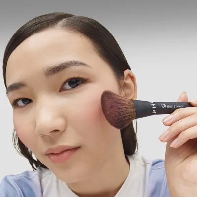 Кисти и аппликаторы для макияжа Sephora Collection 04 Cheek brush, 1 шт