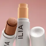 Тональный карандаш ILIA Skin Rewind Complexion Stick, 10 г, оттенок 16N Madrone — фото 5