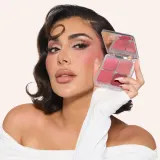 Палетка с румянами и хайлайтером Huda Beauty Blush Filter Blurring Blushlighters Palette, 7.5 г, оттенок Rose Berry — фото 5