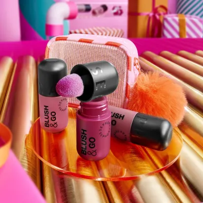Набор косметики для макияжа с новым оттенком в лимитированном издании Sephora Collection TRIO OF ROSES IN BLUSH & GO FLUID, 7 мл