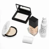 Розовый хайлайтер NARS Light Reflecting Luminizing Powder, 6 г, оттенок Eros — фото 4