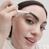 Sephora Collection Instant Eyebrow Fixing Pencil, оттенок 00 Clear — фото 1