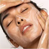 Жидкое средство для снятия макияжа в формате для путешествий Youth To The People Superfood Cleanser — фото 4