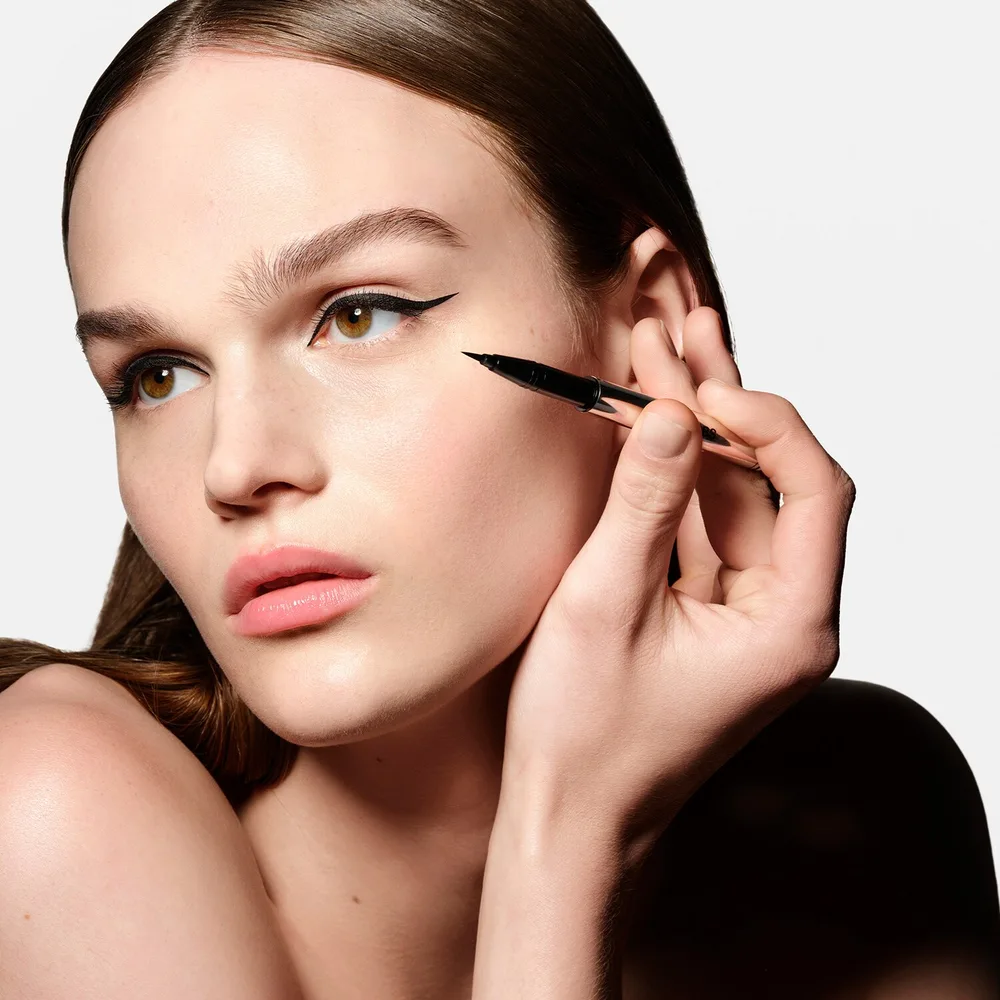Эйлайнер в жидкой форме Haus Labs By Lady Gaga Clear Cut Liquid Eyeliner, 0.5 мл