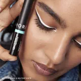 Интенсивный матовый жидкий подводка для глаз Sephora Collection Intense Ink Liner, 2.8 мл, оттенок 01 Deep чёрный — фото 2