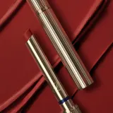 ESTEE LAUDER Pure Color Explicit Silk Matte Lipstick помада для губ матовая, 7 г, оттенок 301 Smokescreen — фото 4