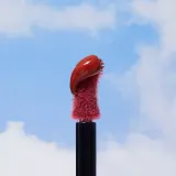 Увлажняющая матовая помада для губ Benefit Cosmetics Plushtint, 6 мл, оттенок N°06 Pillow Play — фото 3