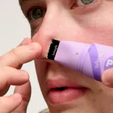 Маски для лица - инструмент для очищения угрей и пор Benefit Cosmetics The POREfessional Degunker, 22 мл — фото 4