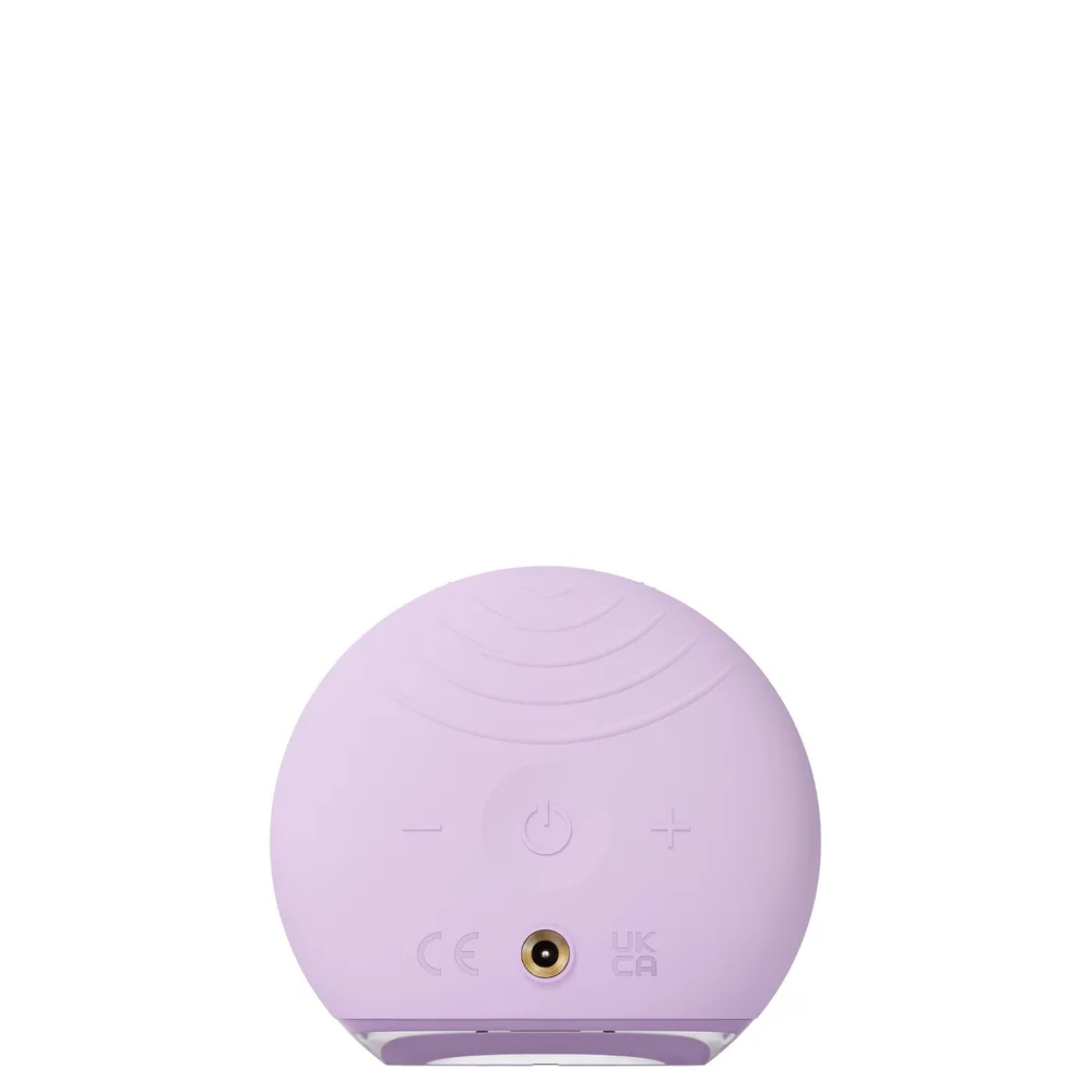 FOREO LUNA 4 go щетка для очищения лица силиконовая, оттенок Pistachio