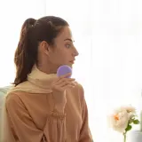 FOREO LUNA 4 go щетка для очищения лица силиконовая, оттенок Pistachio — фото 3