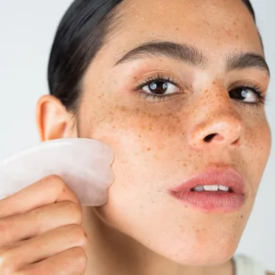 Seasonly Quartz Gua Sha массажный камень гуа ша из розового кварца