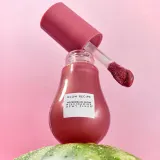 Сыворотка для лица, разглаживающая кожу Glow Recipe Watermelon Glow Niacinamide Dewy Flush, 12 мл, оттенок Berry Flush — фото 4
