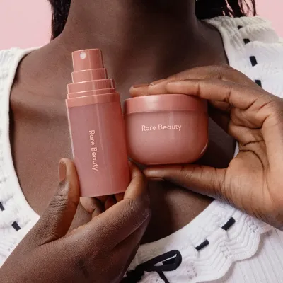 Набор средств для ухода за телом Rare Beauty Mini Find Comfort: Awaken Confidence, 75 мл